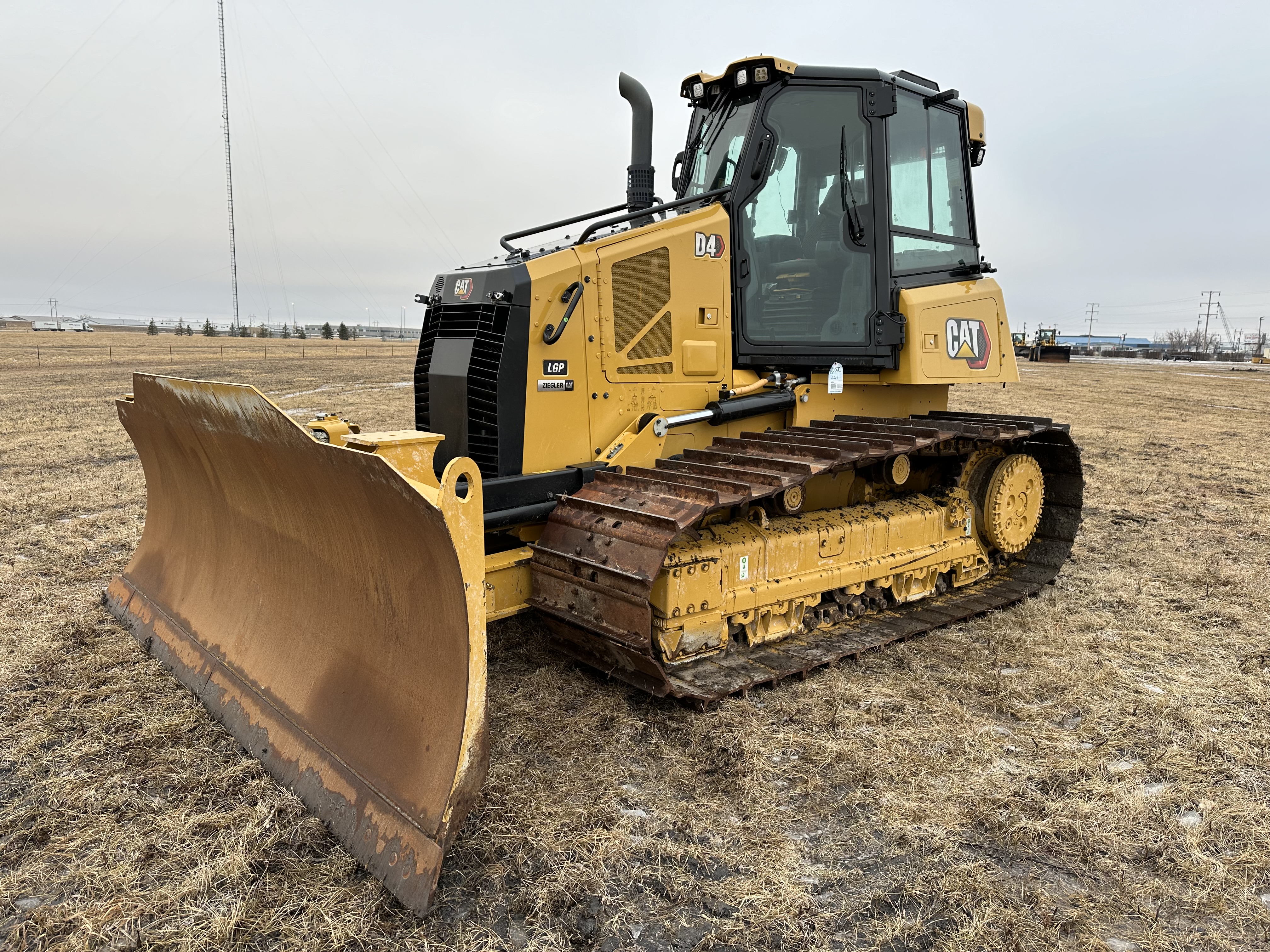 2022 CAT D4 LGP